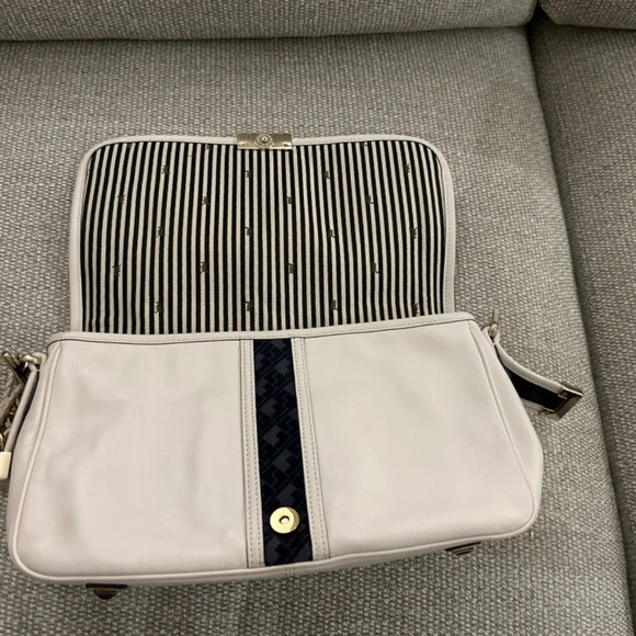 L.A.M.B white leather and navy handbag - Picture 5 of 7